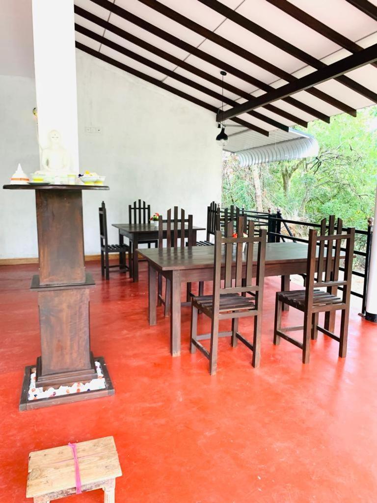 Peacock Villa Resort อุดาวาลาเว ภายนอก รูปภาพ