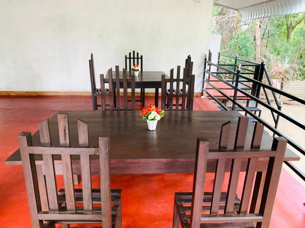Peacock Villa Resort อุดาวาลาเว ภายนอก รูปภาพ
